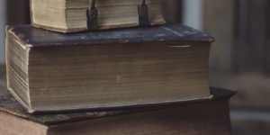 Slide_Buecher-300x150